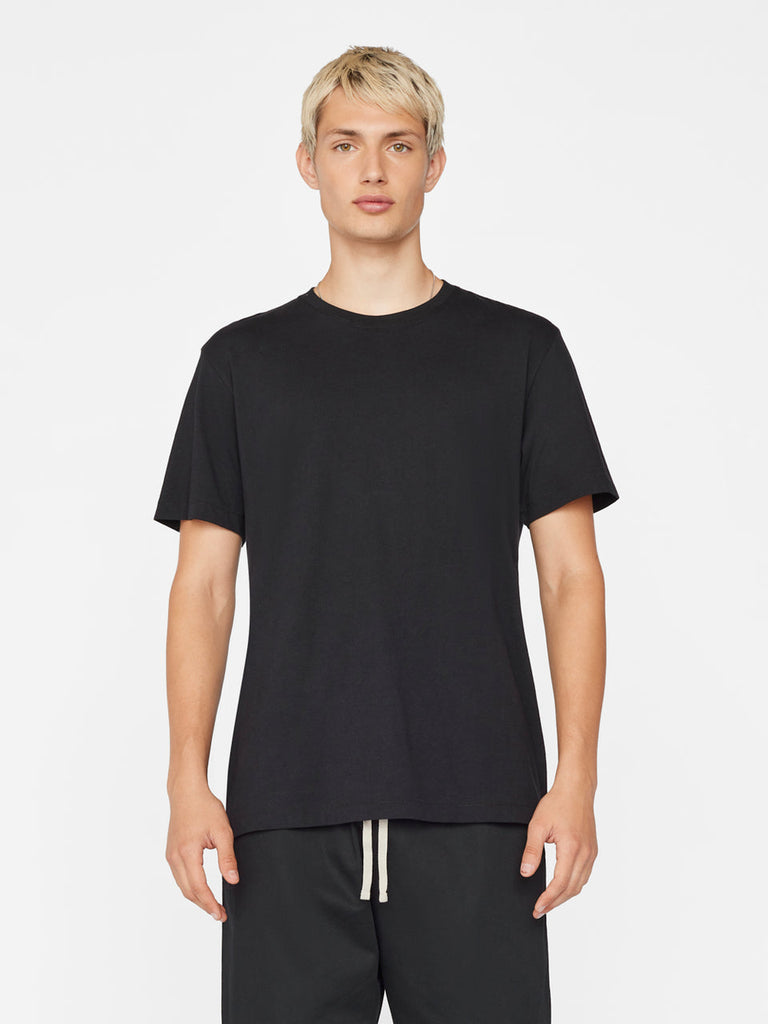From the brand Frame Men's Frame Logo Tee in Noir - abigail fashion