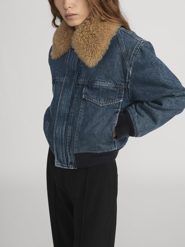 From the brand Frame Women's The Shearling Aviator Jacket in Motion - abigail fashion
