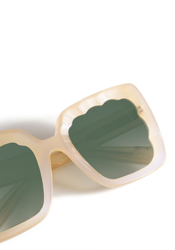 Krewe Elizabeth | Iridescent Blonde Mirrored Sunglasses Iridescent Blonde Mirrored Bach&Co