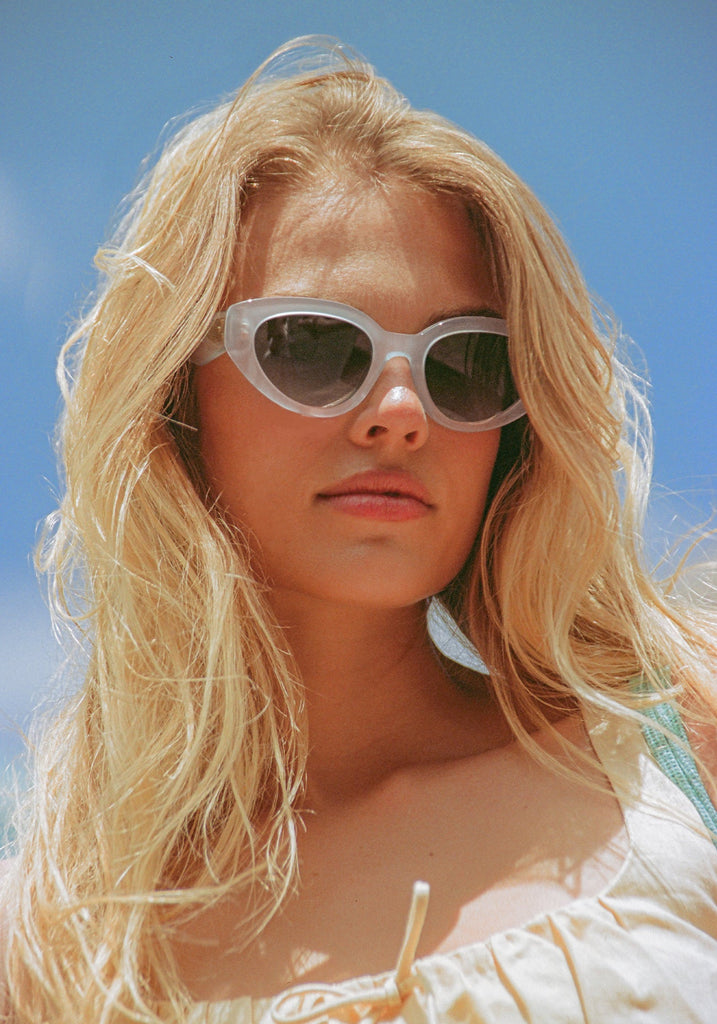 Krewe Unisex Irene Sunglasses | Powder Blue  - abigail fashion