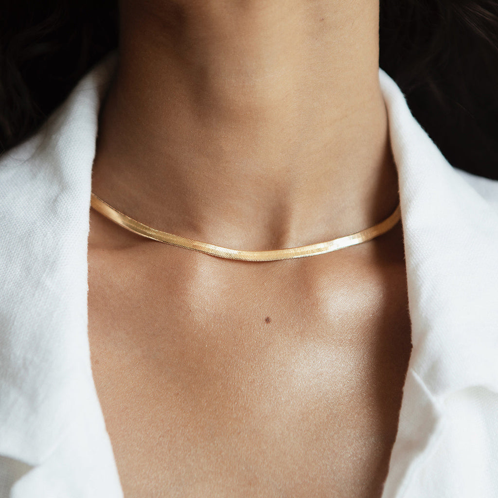 From the brand Lolo Jewellery Women's Herringbone Necklace in Gold Filled - abigail fashion