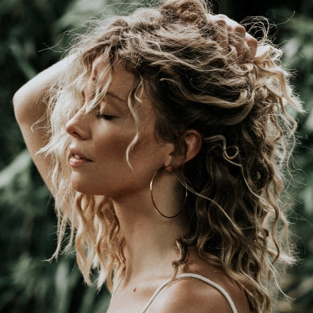 From the brand Lolo Jewellery Women's Lolo Hoops Earring in Gold Vermeil - abigail fashion