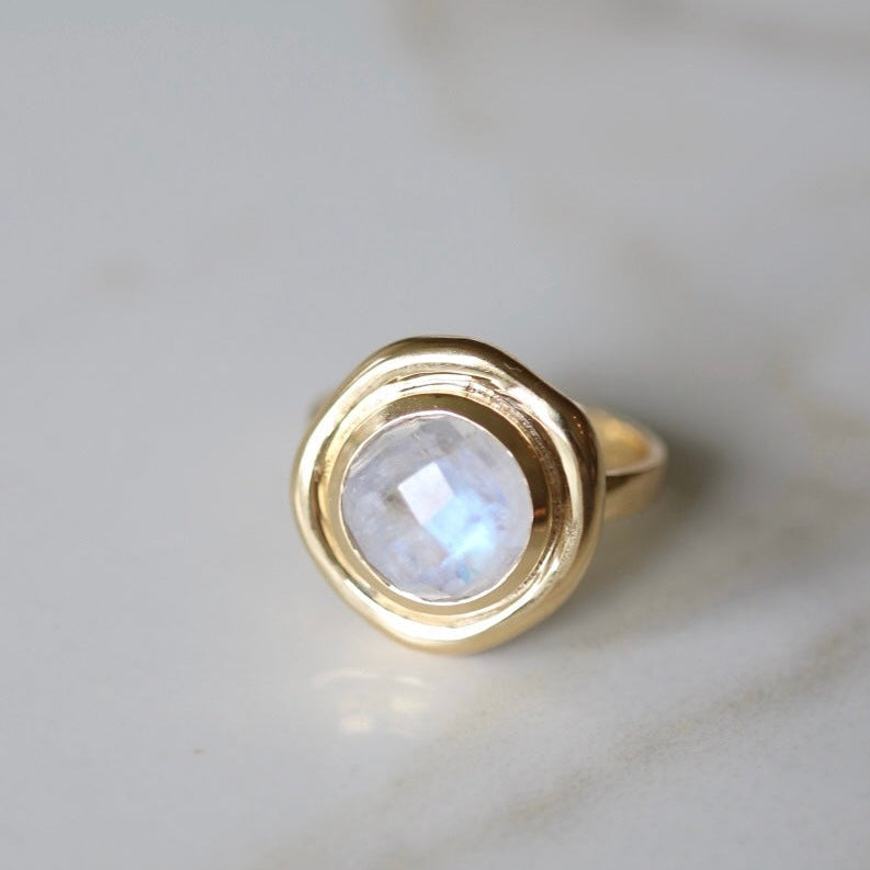 From the brand Lolo Jewellery Women's Petra Ring in Moonstone - abigail fashion