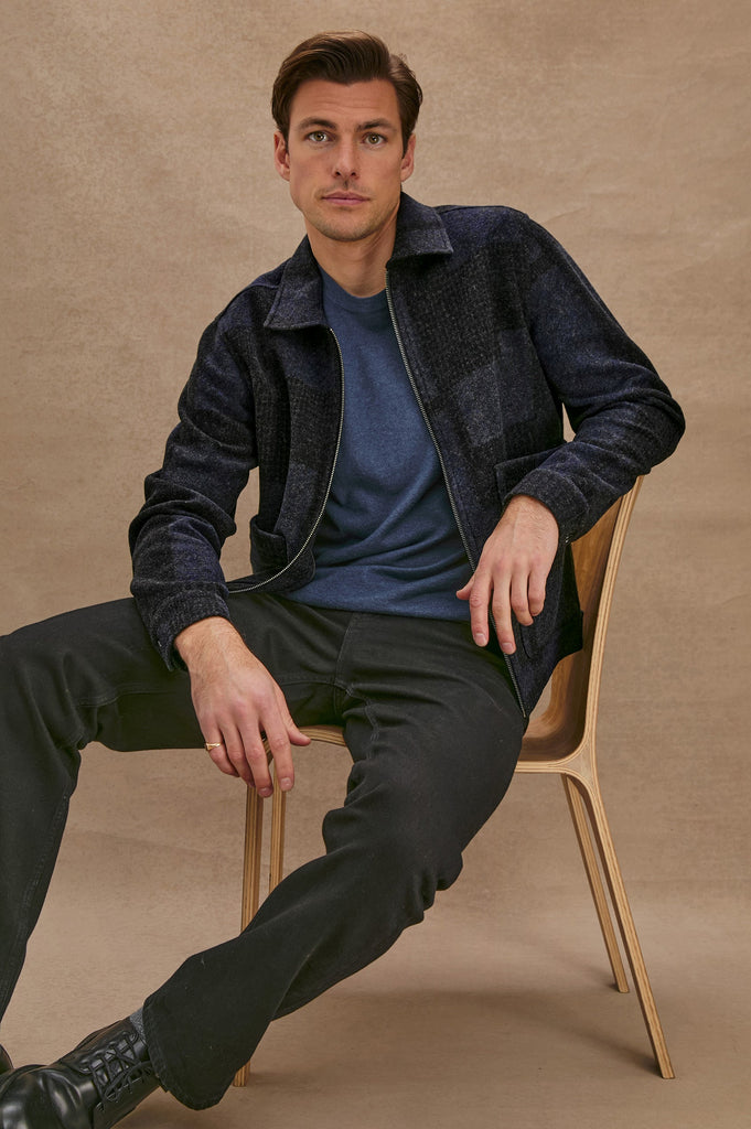 From the brand Rails Men's Simon Jacket in Black Navy Block - abigail fashion