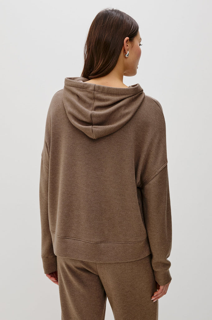 From the brand Rails Women's Nico Sweatshirt in Heather-Latte - abigail fashion