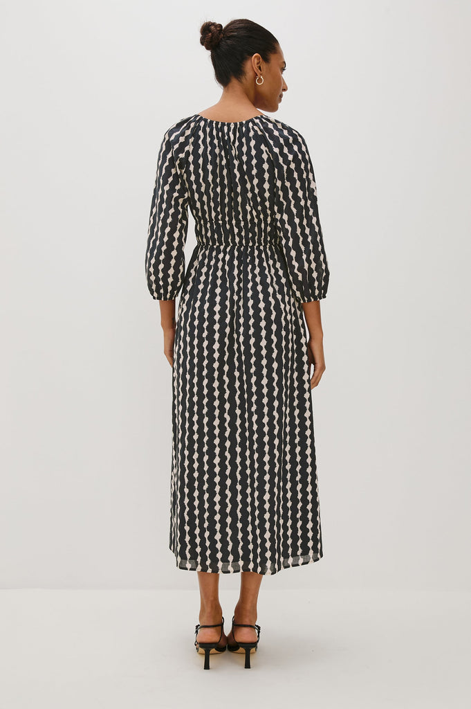 From the brand Rails Women's Paio Dress in Painted-Noir - abigail fashion