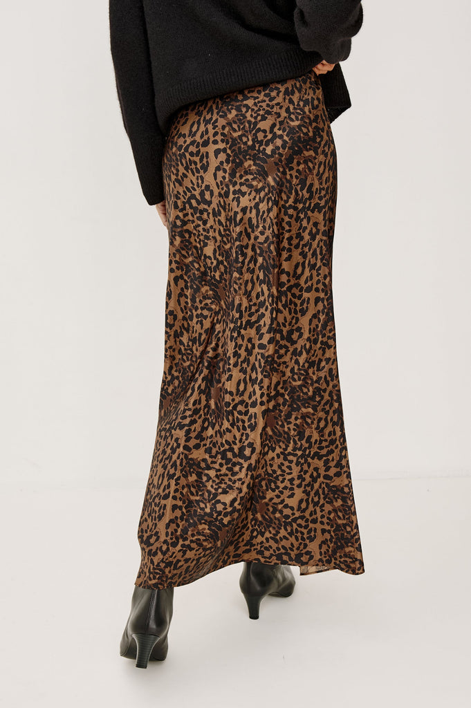 From the brand Rails Women's Romina Skirt in Ginger Spotted - abigail fashion