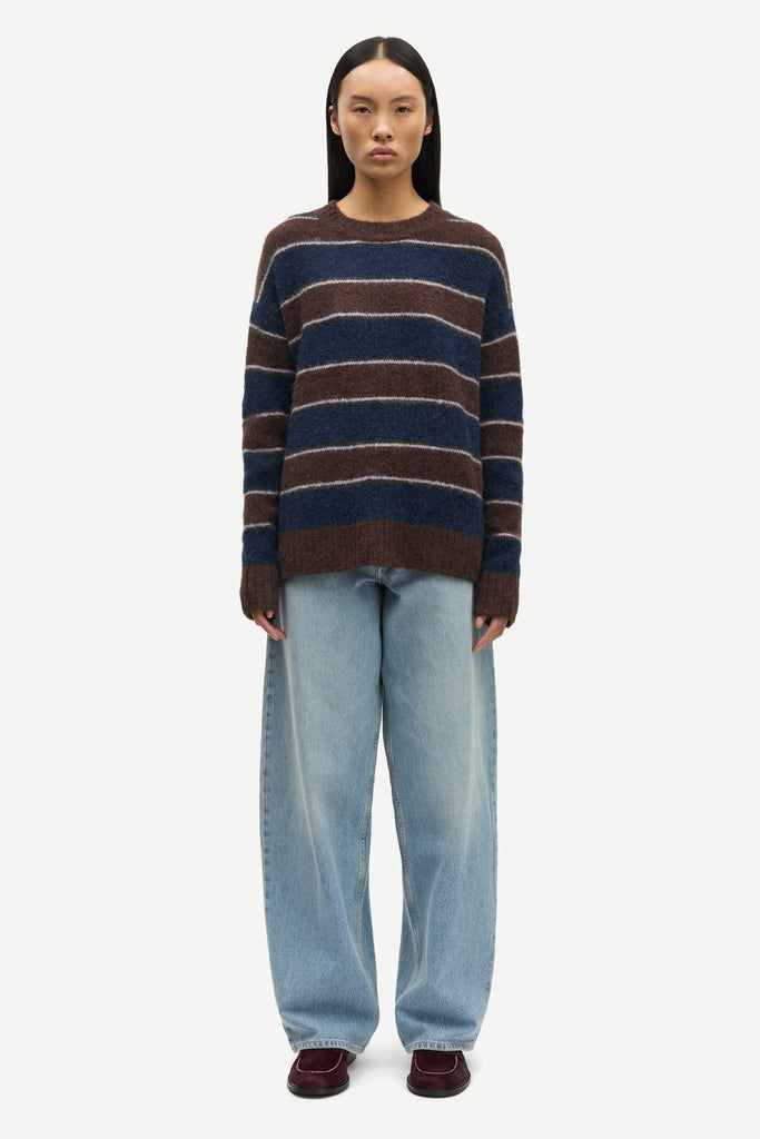 From the brand Samsøe Samsøe Women's Sajeanne Sweater in Black Coffee St - abigail fashion