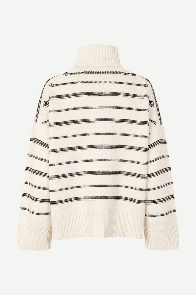 From the brand Samsøe Samsøe Women's Sakeiku Turtle Neck Sweater in Clear Cream Striped - abigail fashion