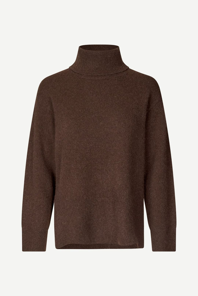 From the brand Samsøe Samsøe Women's Samartina Turtleneck Sweater in Black Coffee - abigail fashion