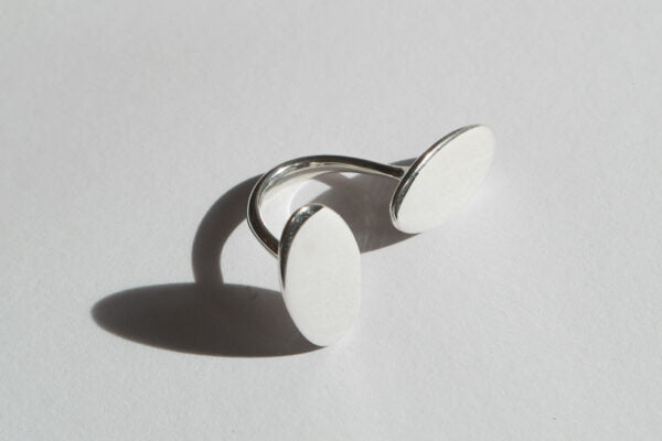 アクセサリー Saskia Diez sling ring navy SLI119R_sling.default.jpg?