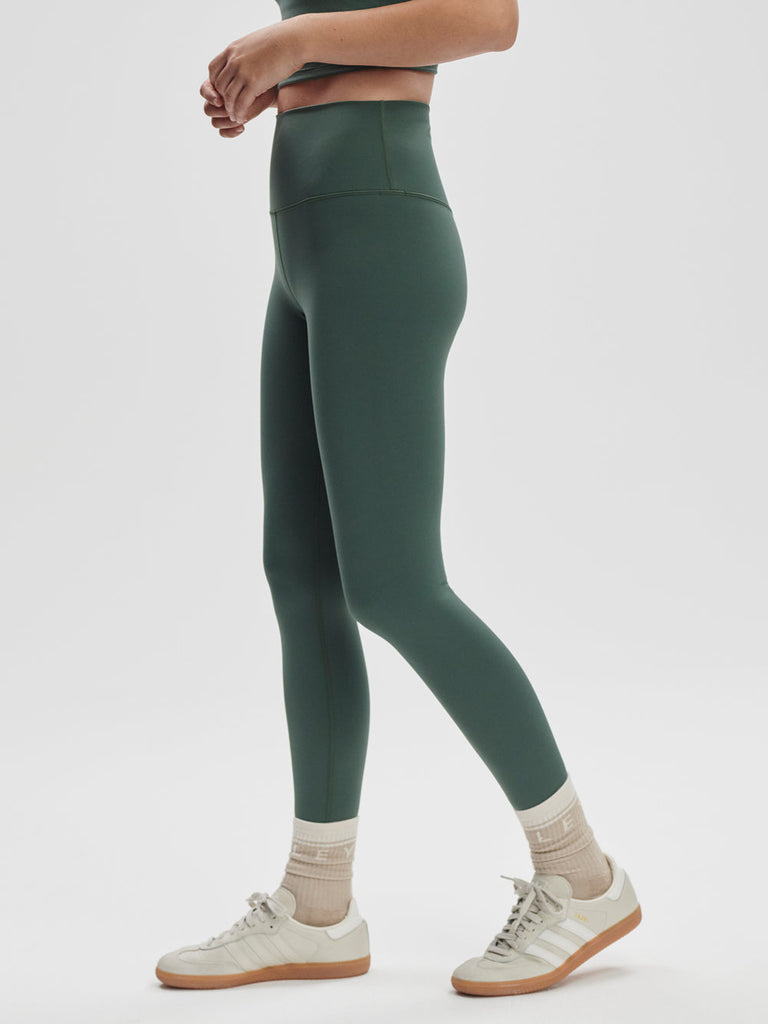 From the brand Varley Women's FreeSoft High Rise Legging 25 in Cilantro - abigail fashion