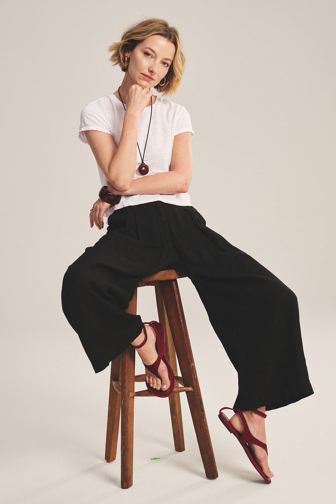 From the brand Velvet Women's Danika Woven Linen Pant in Black - abigail fashion